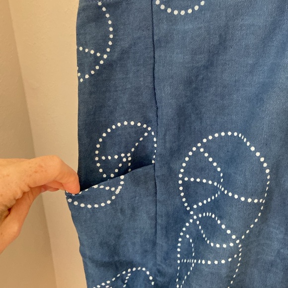 NWT Free People Organic Veg Dyed Printed Tote Indigo Peace Sign $68 - Picture 3 of 11